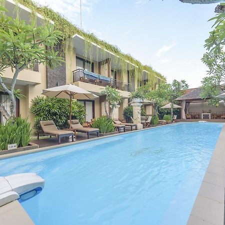 Hotel D'Penjor Seminyak Exterior foto
