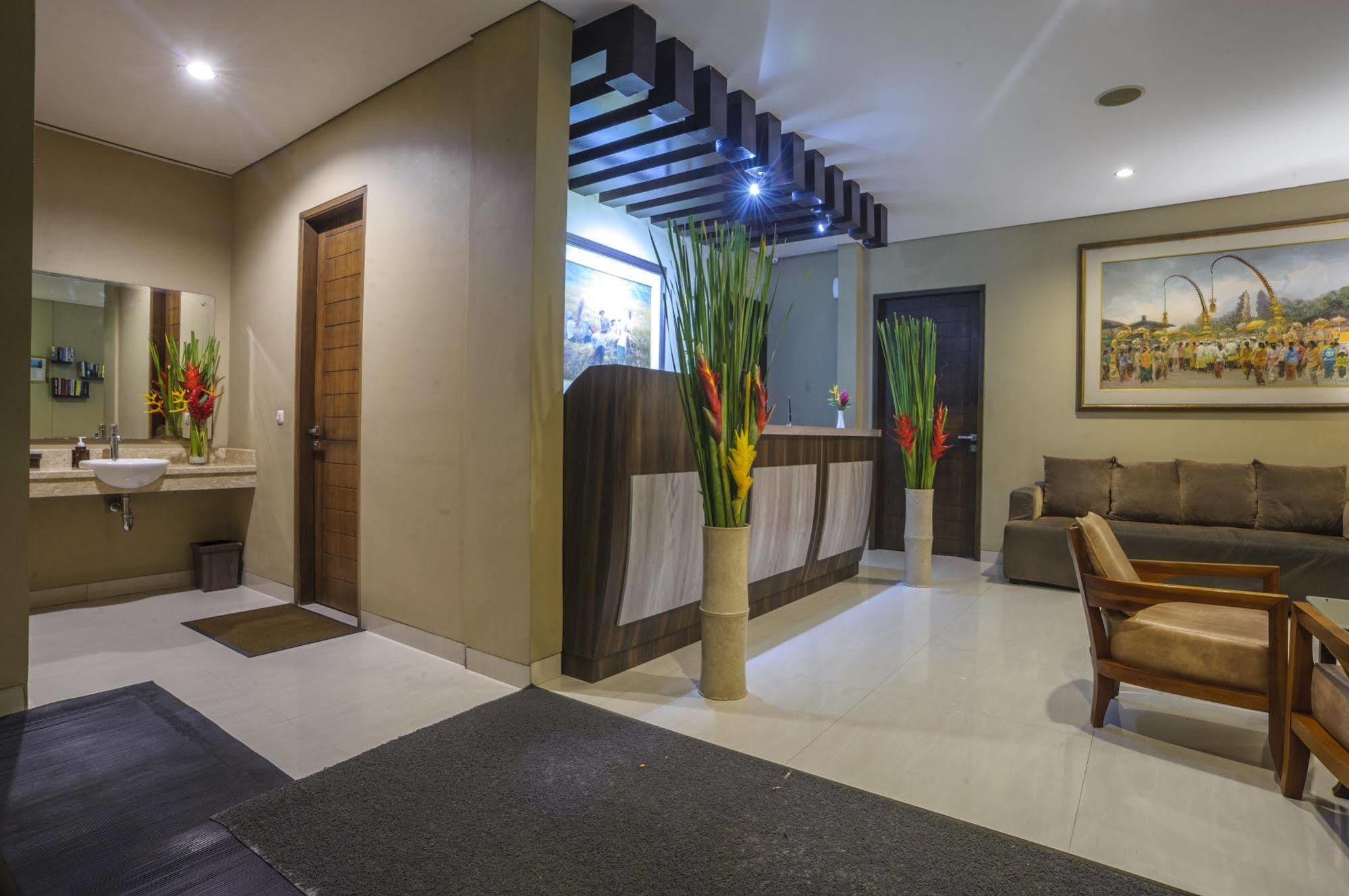 Hotel D'Penjor Seminyak Exterior foto