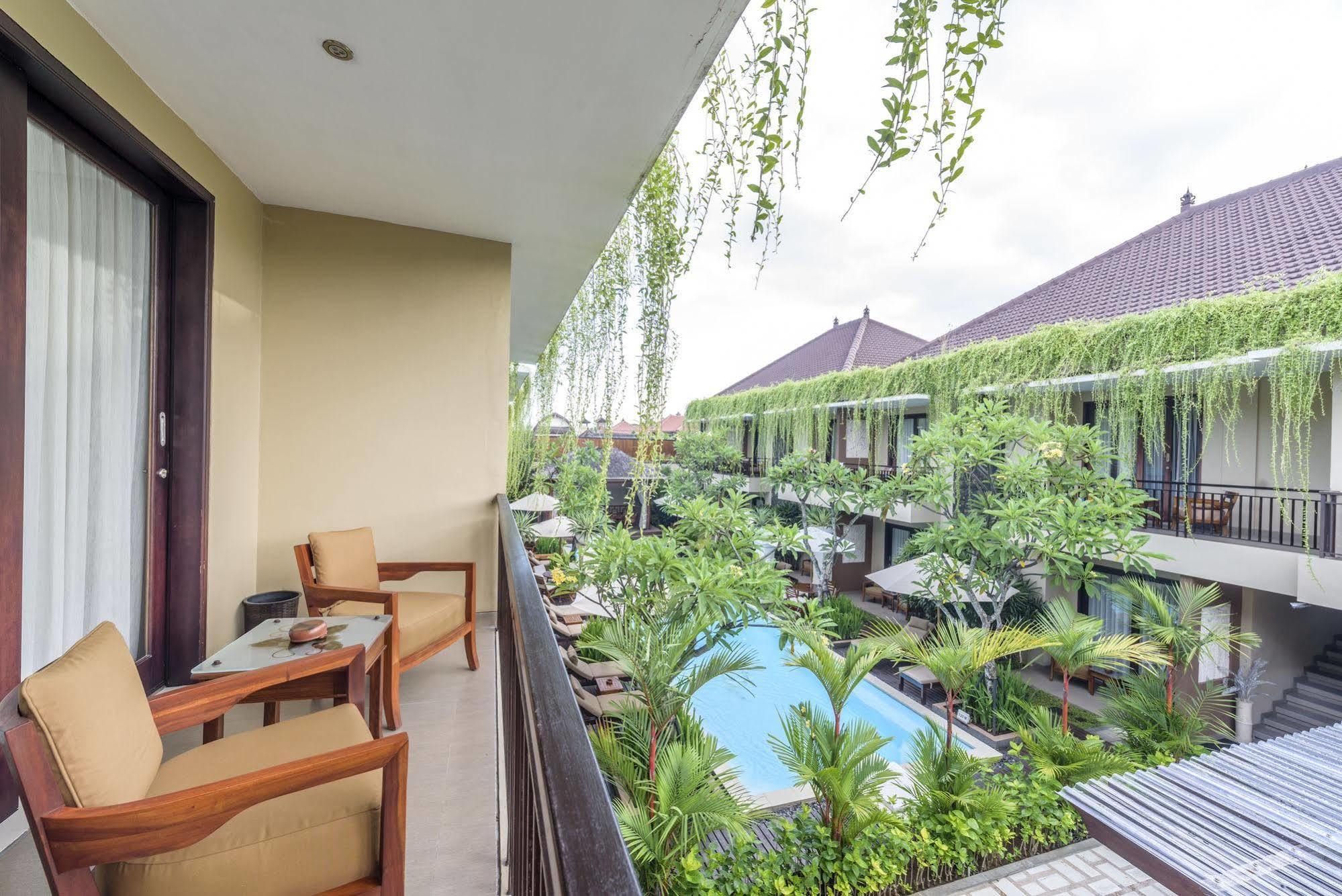Hotel D'Penjor Seminyak Exterior foto