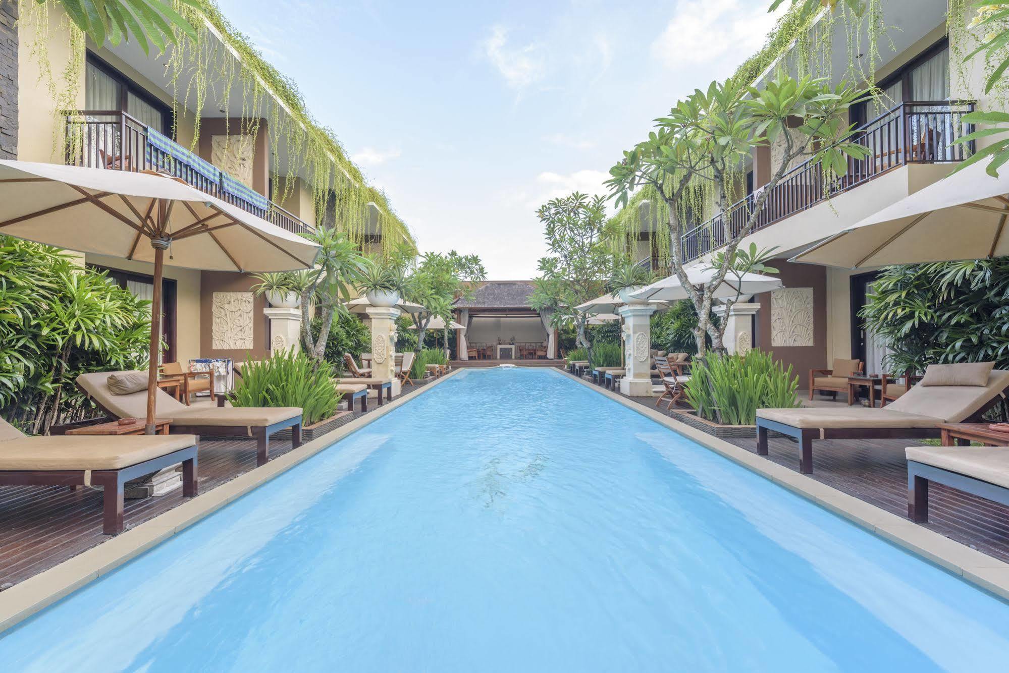 Hotel D'Penjor Seminyak Exterior foto