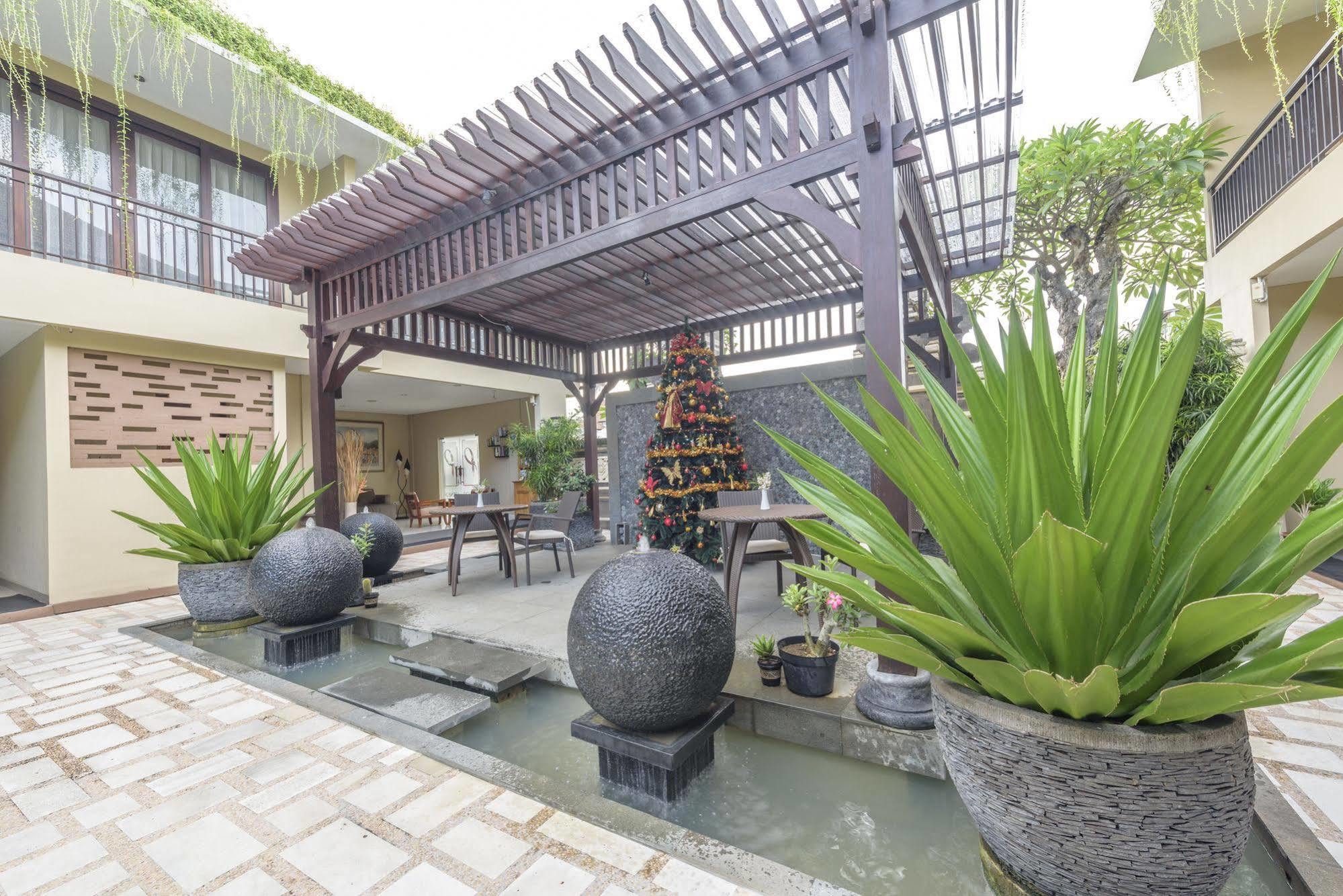 Hotel D'Penjor Seminyak Exterior foto